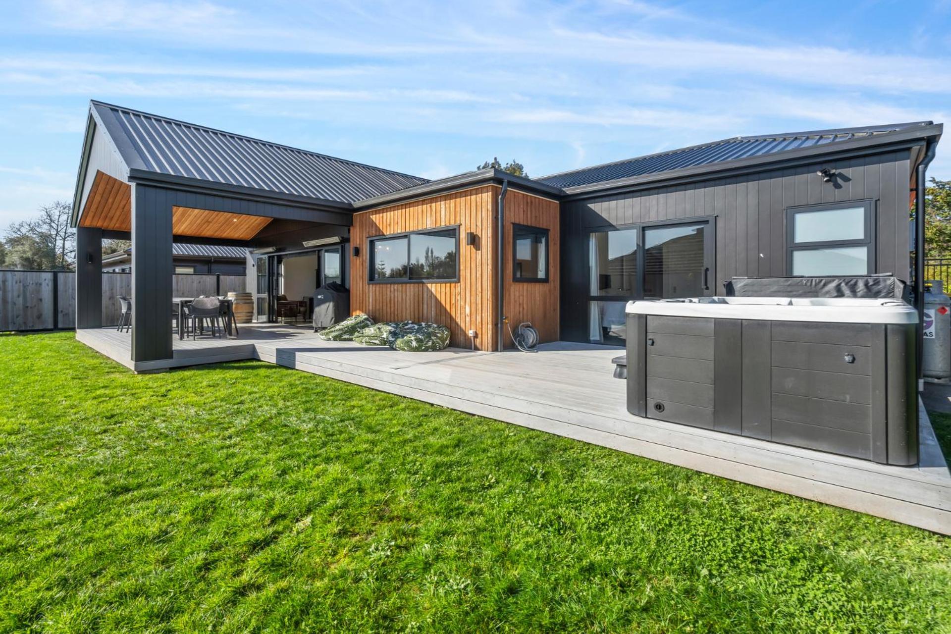 Regent Sanctuary - Martinborough Holiday Home Eksteriør billede